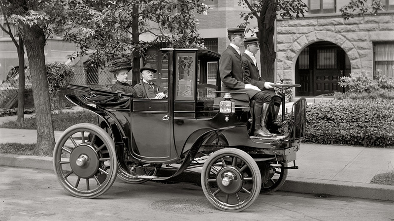 Illustration for article titled Ten 'New' Car Technologies That Aren't New At All
